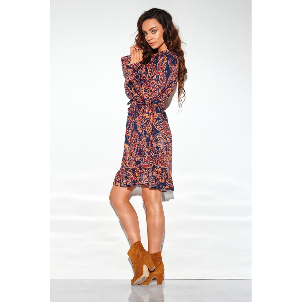 Sukienka z falbanką i wiązaniem przy szyi wzór LG509