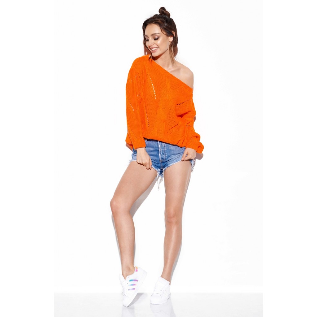 Ażurowy sweter z warkoczem LS287