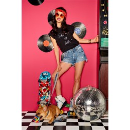 T-shirt z haftem La vie est belle LG529