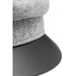 Kaszkiet z daszkiem z ekoskórą LGK121