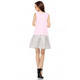 Trapezowa sukienka z satynową falbaną L247