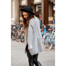 Sweter z rozcięciami po boku LS309