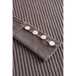 Swetrowa prążkowana sukienka z golfem i guzikami LS311