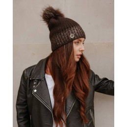 Czapka z pomponem w delikatną panterkę LGK125