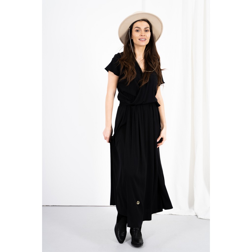 Kopertowa sukienka z rozcięciem LN115