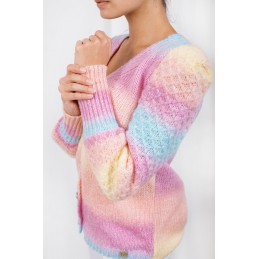 Tęczowy sweter LS334