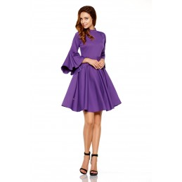 Zjawiskowa sukienka z rozszerzanymi rękawami L277