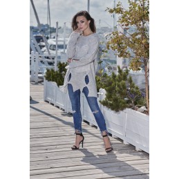 Moherowy sweter z wycięciami LS220